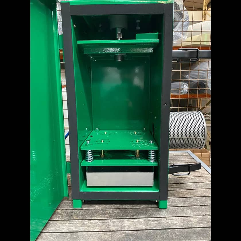 LFA-ACC-4_0011_LFA-ACC4-2