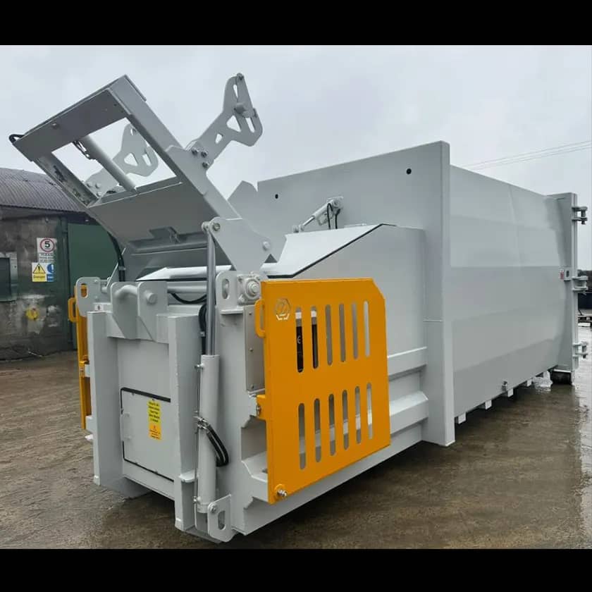 LFA-PC-24-BL_0002_Portable-Compactor-Range-Photos.png
