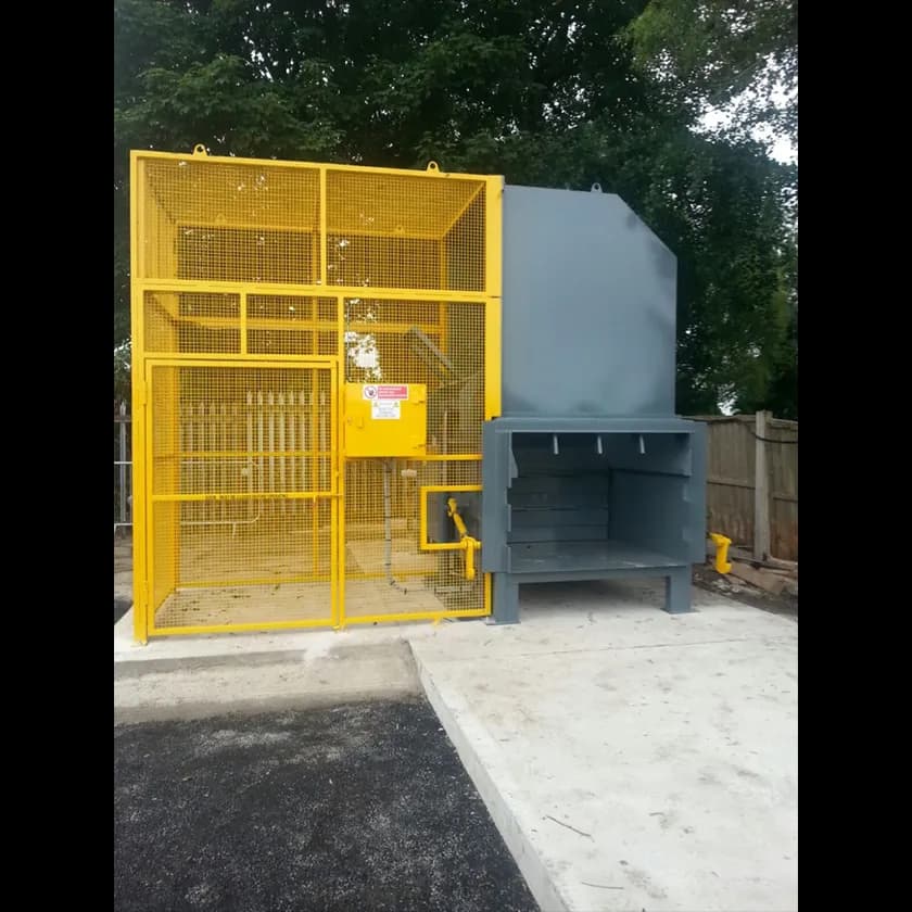 LFA Static Compactor Medium with Bin Lift - Image 8