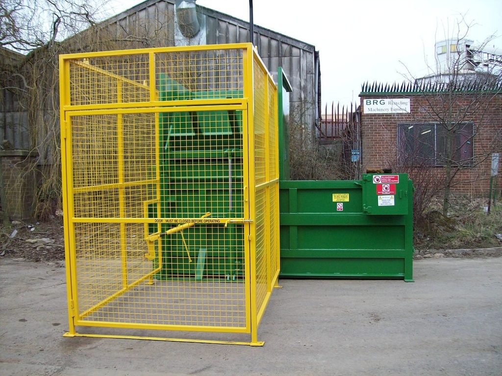 Static Compactor with Cage and bin lift