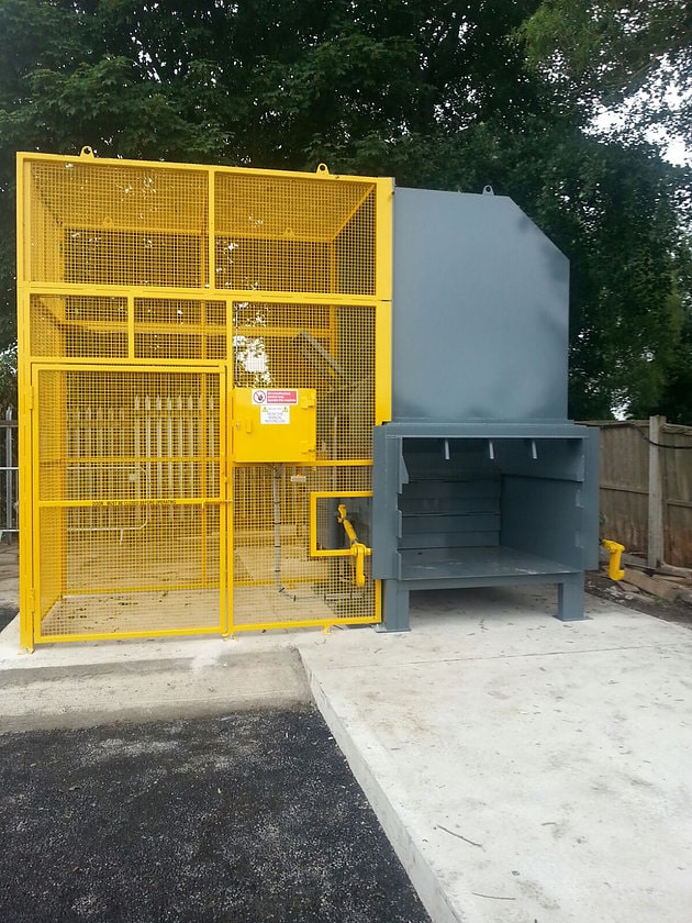 Static Compactor with Cage and bin lift